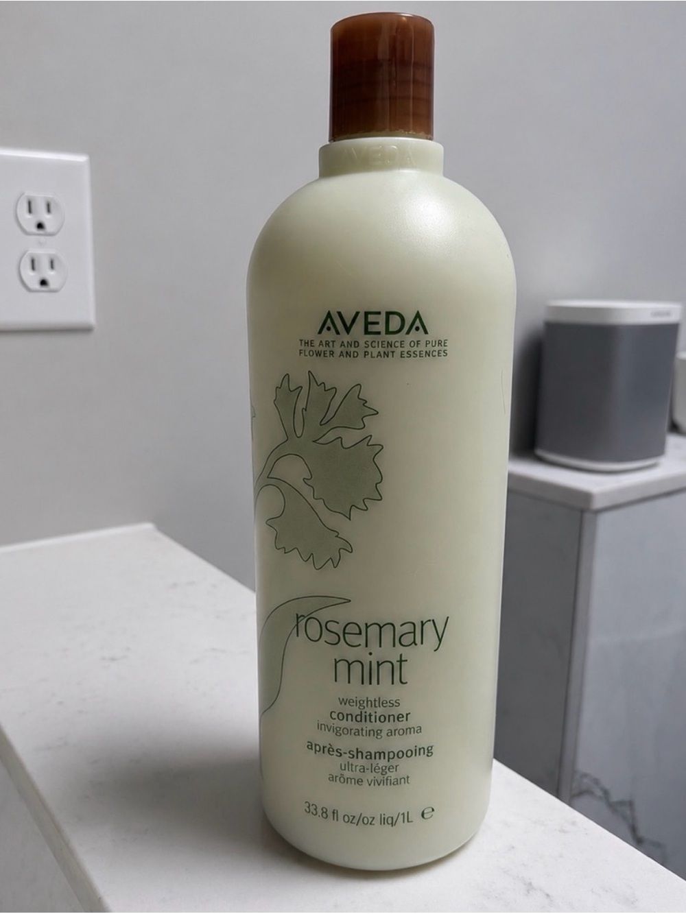 AVEDA Rosemary Mint Weightless Conditioner